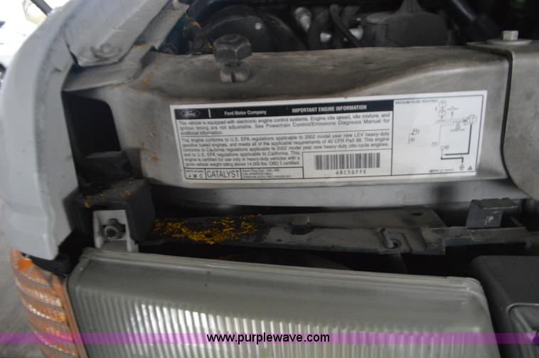 image for item I6273 2002 Ford Econoline E450 bus