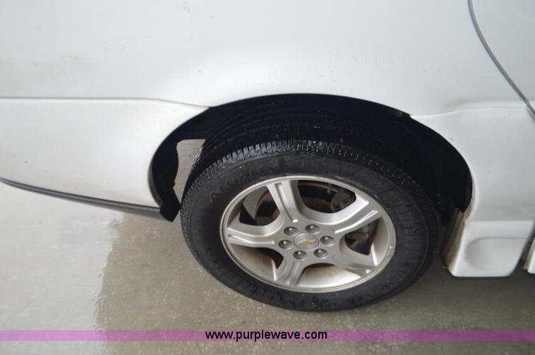 image for item I6274 2007 Chevrolet Uplander Cargo van