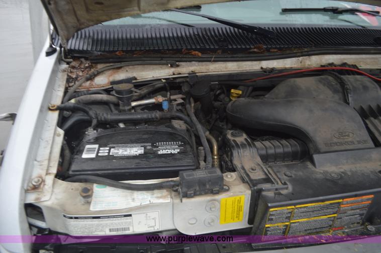 image for item I6275 2001 Ford Econoline E450 bus