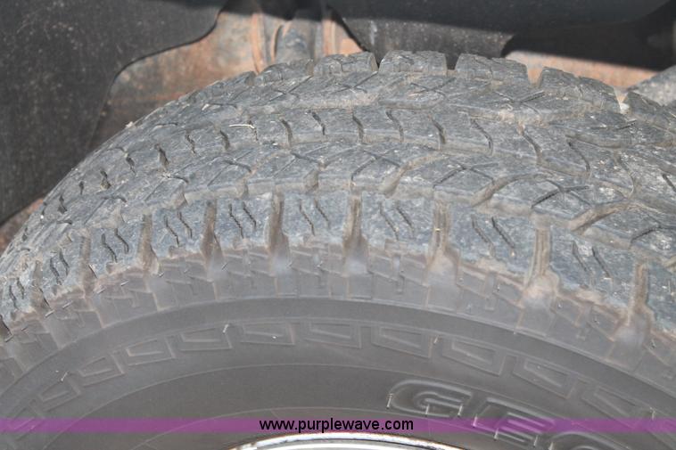 image for item J1395 2008 Chevrolet Silverado 2500 Ext. Cab pickup truck