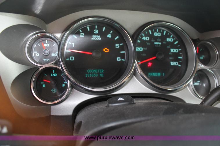 image for item J1395 2008 Chevrolet Silverado 2500 Ext. Cab pickup truck