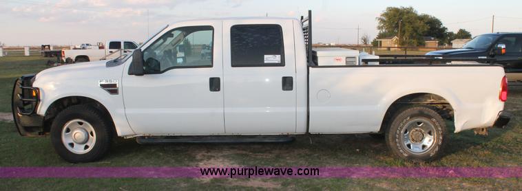 image for item J1397 2009 Ford F350 Crew Cab pickup truck
