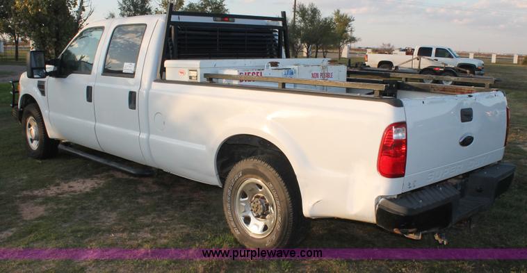 image for item J1397 2009 Ford F350 Crew Cab pickup truck