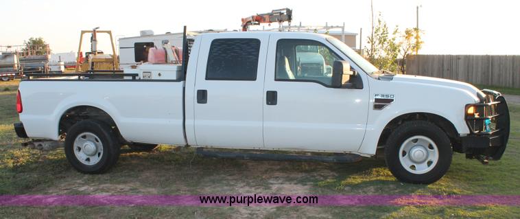 image for item J1397 2009 Ford F350 Crew Cab pickup truck