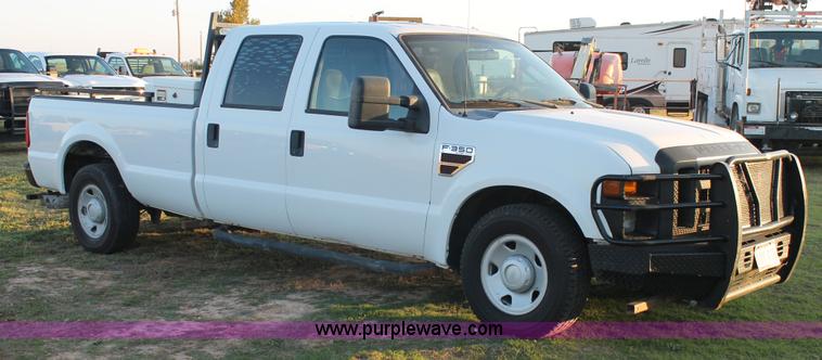image for item J1397 2009 Ford F350 Crew Cab pickup truck