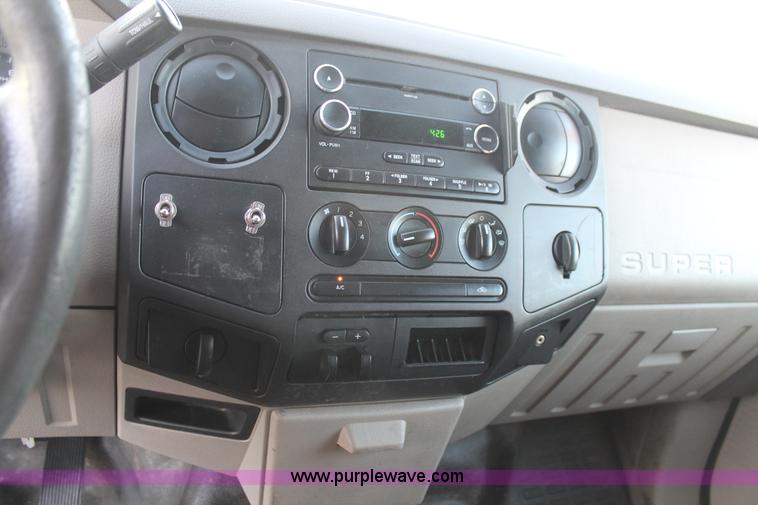 image for item J1397 2009 Ford F350 Crew Cab pickup truck