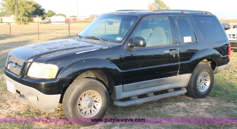 image for item J1398 2001 Ford Explorer SUV
