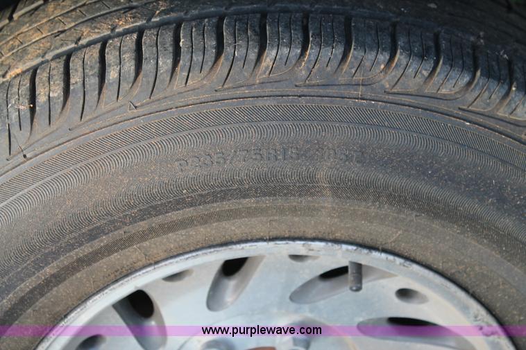 image for item J1398 2001 Ford Explorer SUV