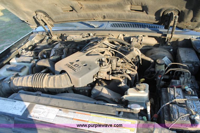 image for item J1398 2001 Ford Explorer SUV