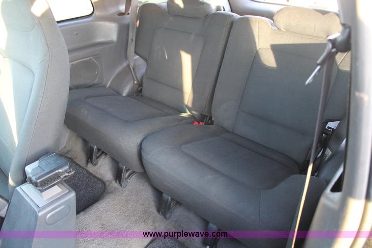 image for item J1398 2001 Ford Explorer SUV