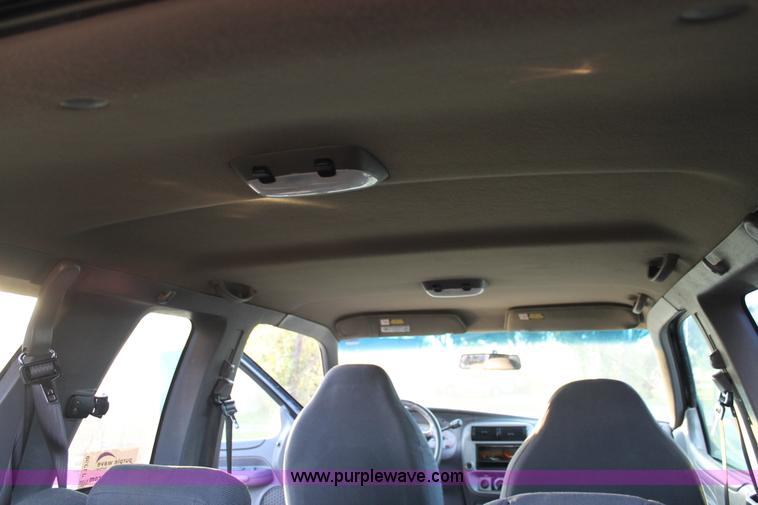 image for item J1398 2001 Ford Explorer SUV