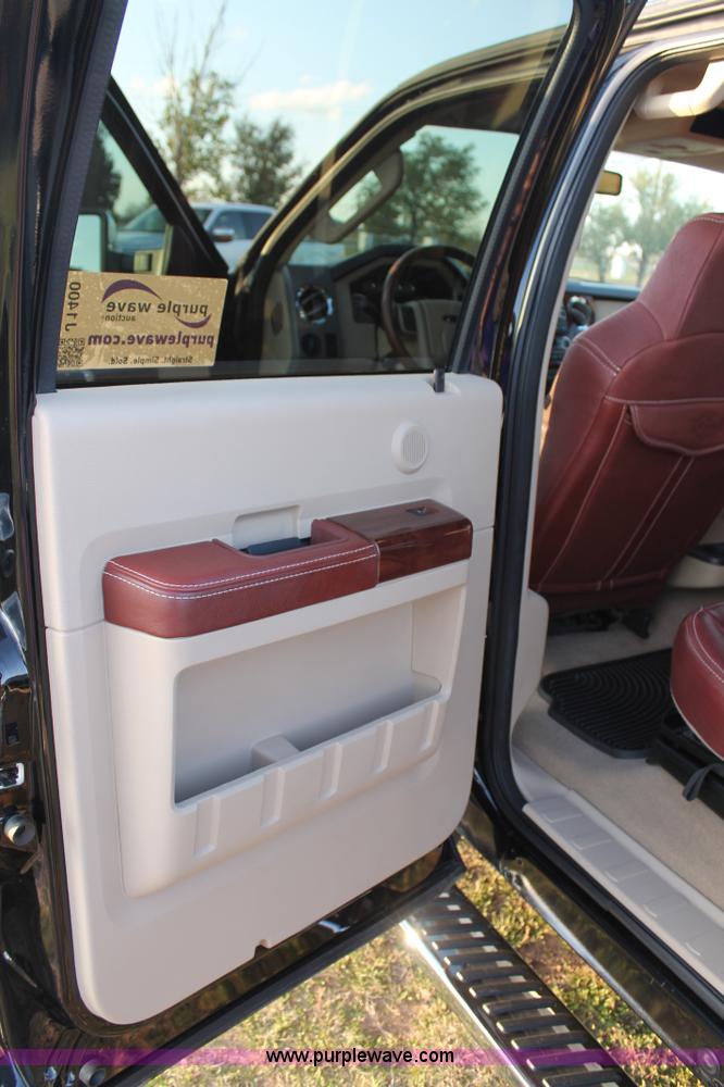 image for item J1400 2009 Ford F250 King Ranch Crew Cab pickup truck