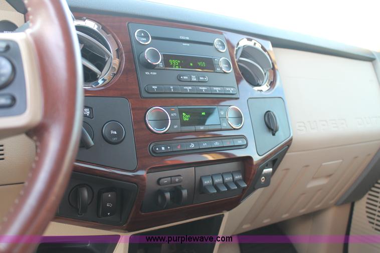 image for item J1400 2009 Ford F250 King Ranch Crew Cab pickup truck