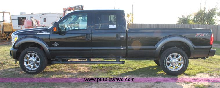 image for item J1401 2013 Ford F350 pickup truck