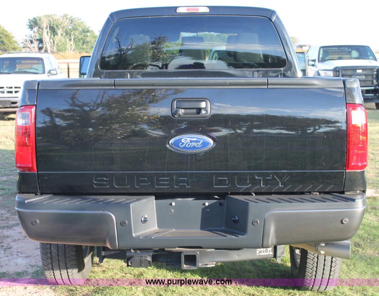 image for item J1401 2013 Ford F350 pickup truck