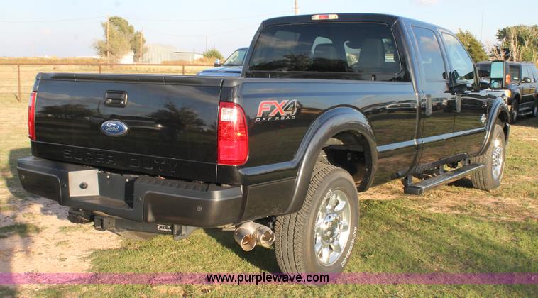 image for item J1401 2013 Ford F350 pickup truck
