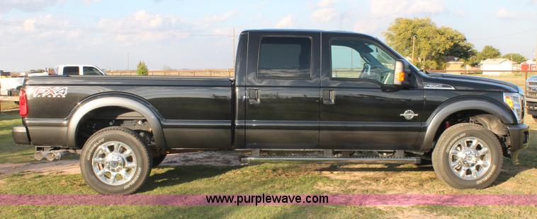 image for item J1401 2013 Ford F350 pickup truck