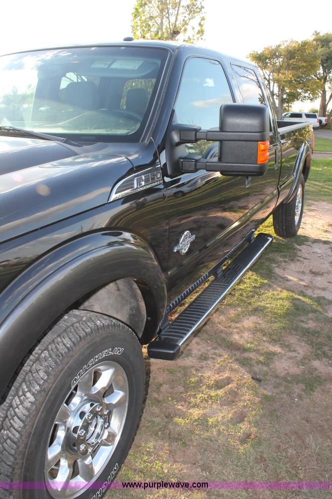 image for item J1401 2013 Ford F350 pickup truck