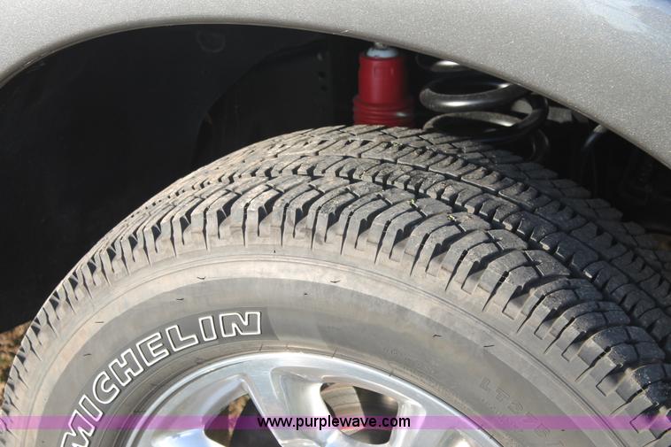 image for item J1401 2013 Ford F350 pickup truck