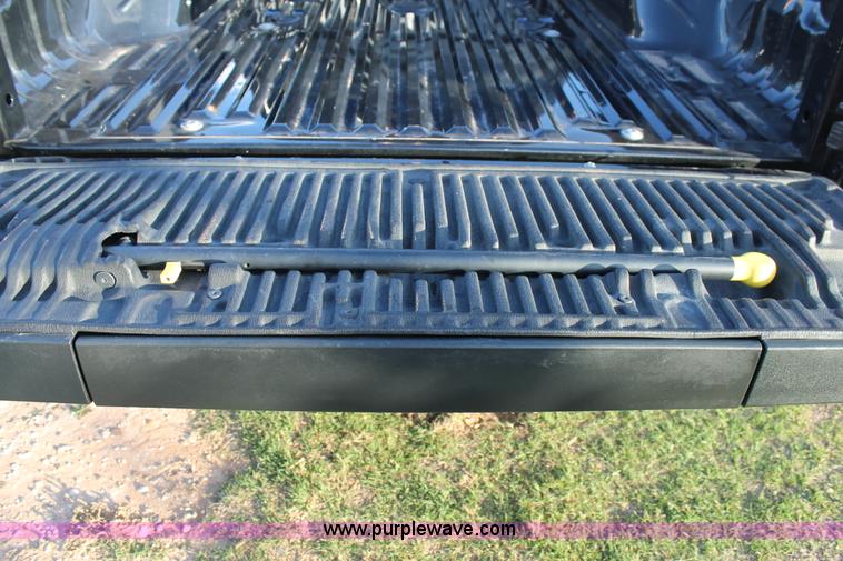 image for item J1401 2013 Ford F350 pickup truck