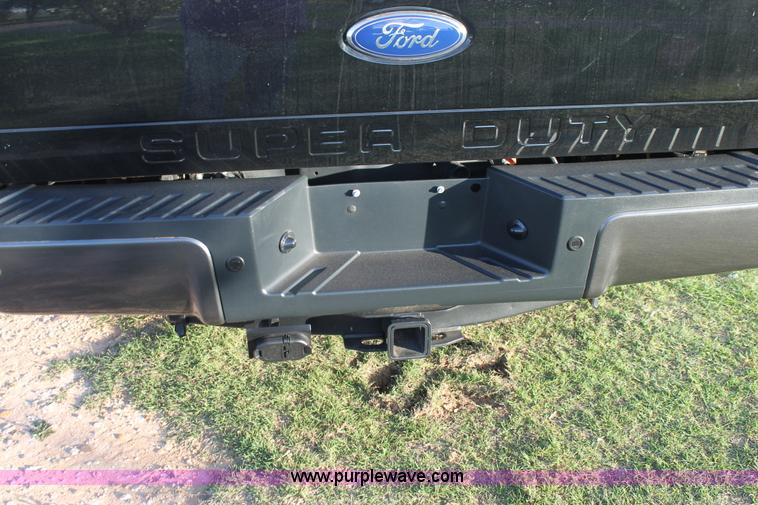 image for item J1401 2013 Ford F350 pickup truck
