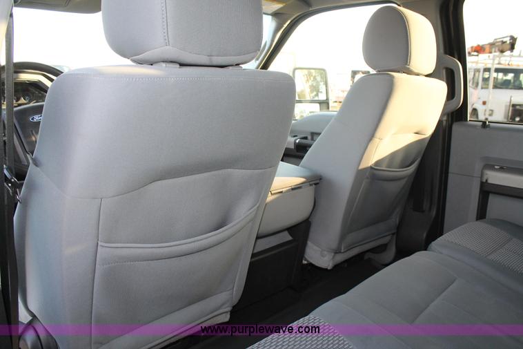 image for item J1401 2013 Ford F350 pickup truck