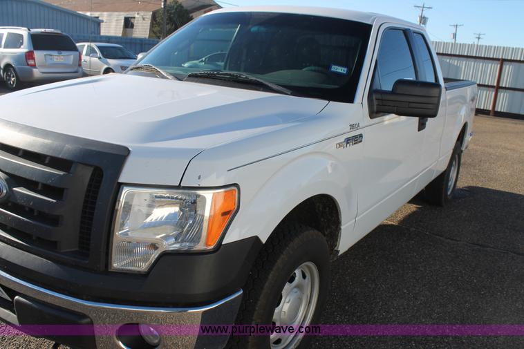 image for item J1404 2010 Ford F150 pickup truck