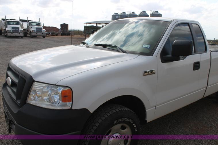 image for item J1409 2007 Ford F150 Ext. Cab pickup truck