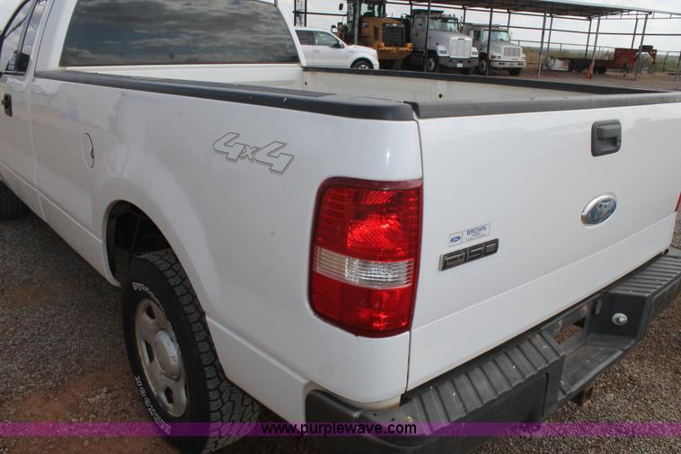 image for item J1409 2007 Ford F150 Ext. Cab pickup truck
