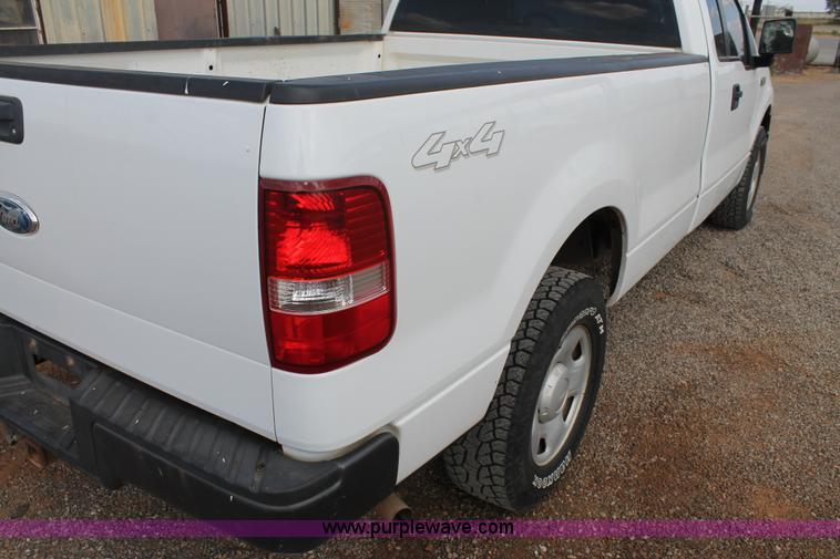 image for item J1409 2007 Ford F150 Ext. Cab pickup truck