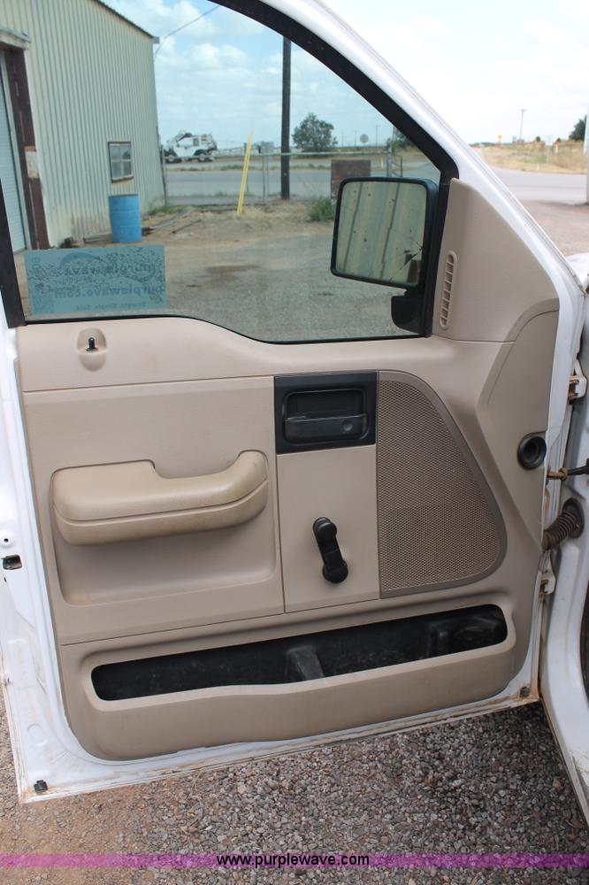 image for item J1409 2007 Ford F150 Ext. Cab pickup truck