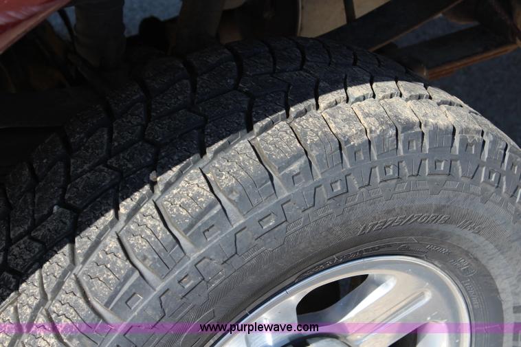 image for item J3538 2005 Ford F350 Super Duty Crew Cab pickup truck