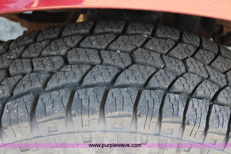 image for item J3538 2005 Ford F350 Super Duty Crew Cab pickup truck