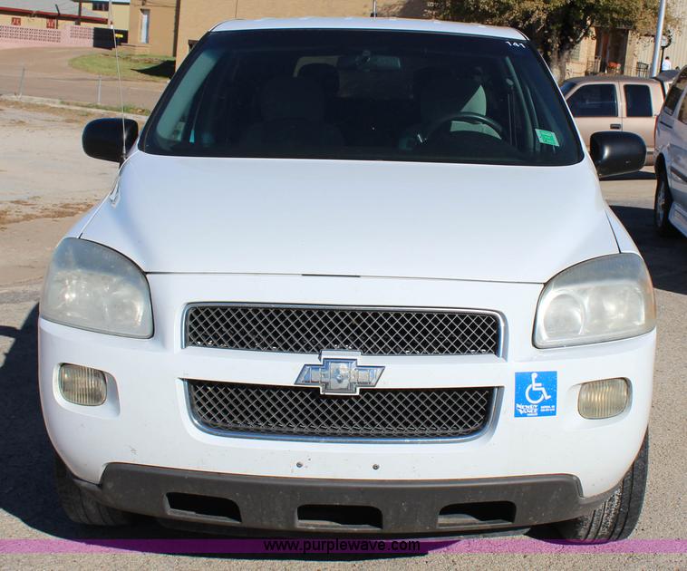 image for item J4283 2007 Chevrolet Uplander van