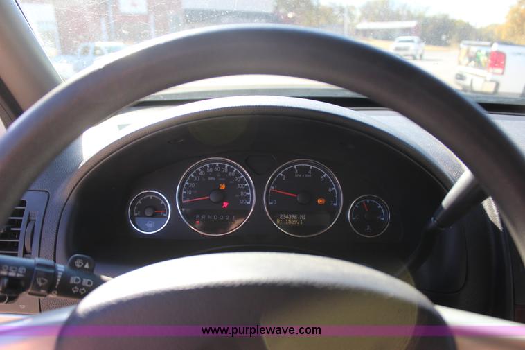 image for item J4283 2007 Chevrolet Uplander van