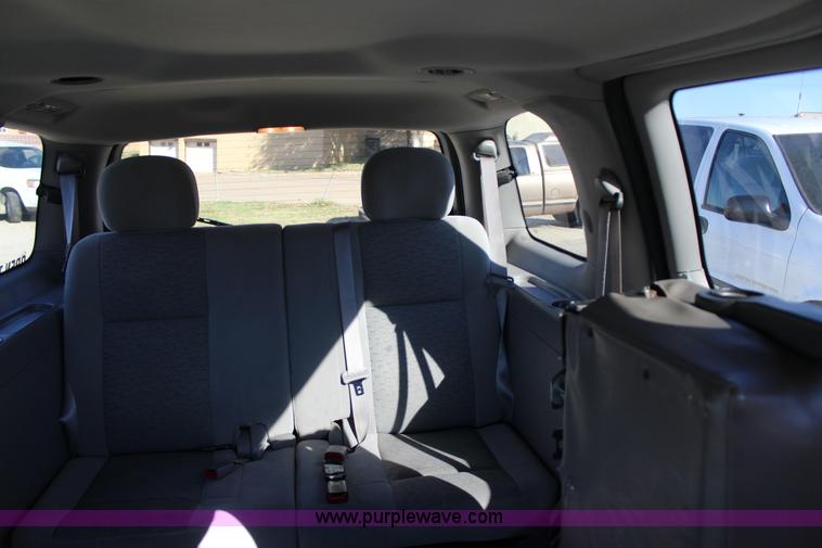 image for item J4283 2007 Chevrolet Uplander van