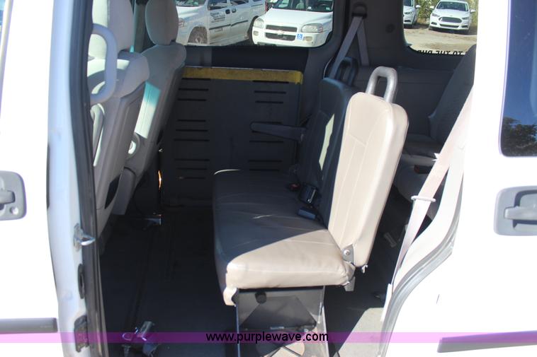 image for item J4283 2007 Chevrolet Uplander van