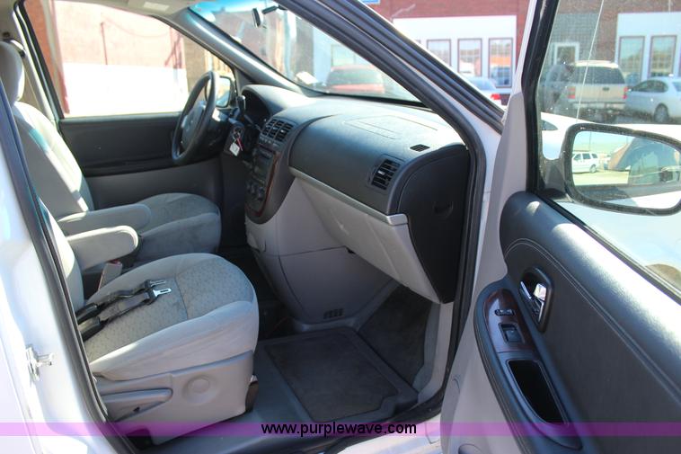 image for item J4283 2007 Chevrolet Uplander van