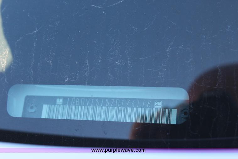 image for item J4283 2007 Chevrolet Uplander van