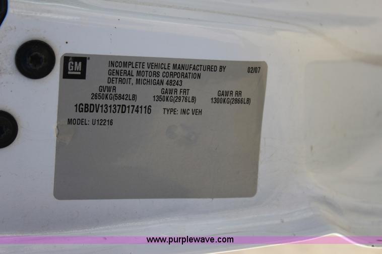 image for item J4283 2007 Chevrolet Uplander van