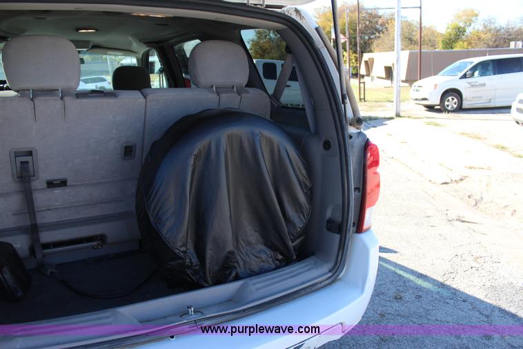 image for item J4283 2007 Chevrolet Uplander van