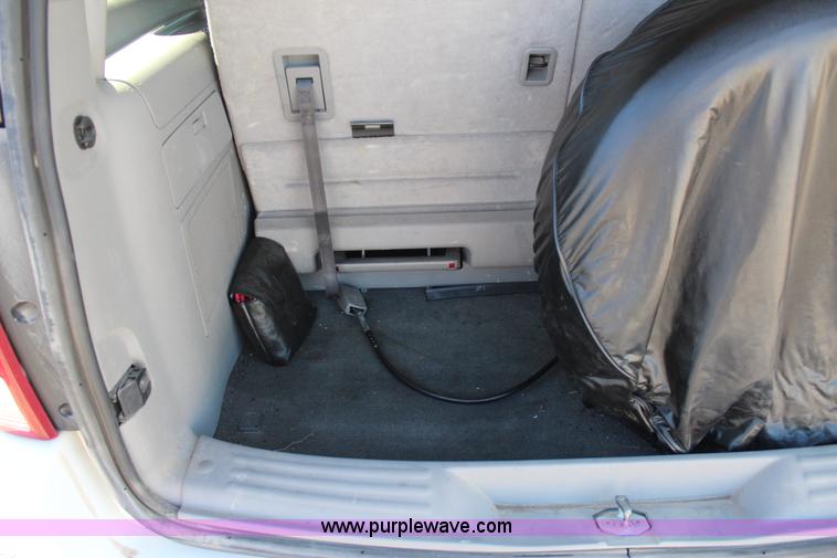image for item J4283 2007 Chevrolet Uplander van