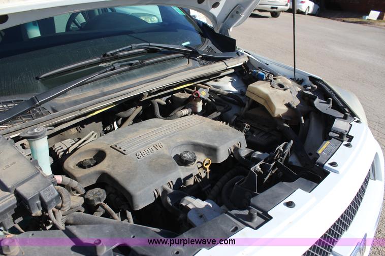 image for item J4283 2007 Chevrolet Uplander van