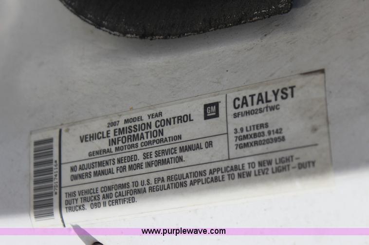 image for item J4283 2007 Chevrolet Uplander van