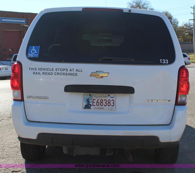 image for item J4284 2007 Chevrolet Uplander van