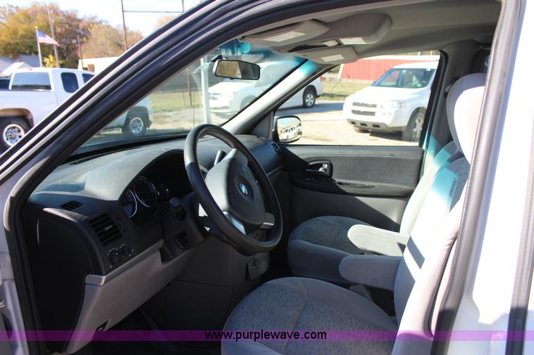 image for item J4284 2007 Chevrolet Uplander van