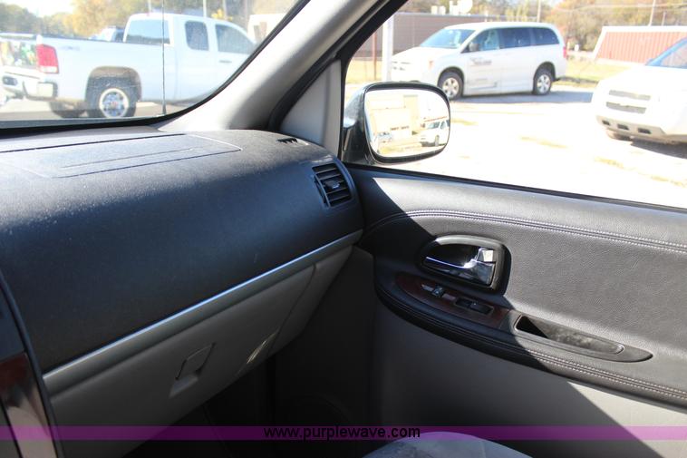 image for item J4284 2007 Chevrolet Uplander van