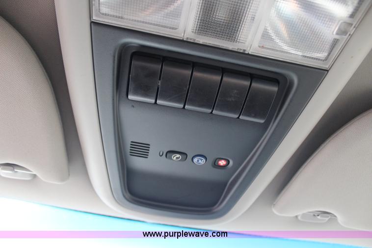 image for item J4284 2007 Chevrolet Uplander van