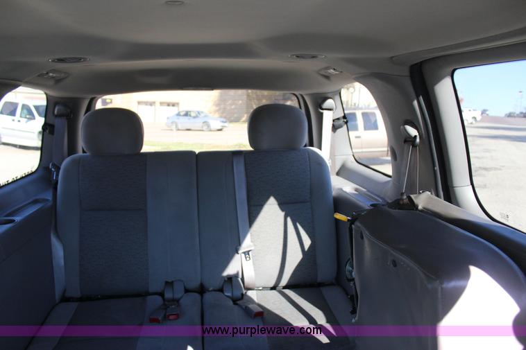 image for item J4284 2007 Chevrolet Uplander van