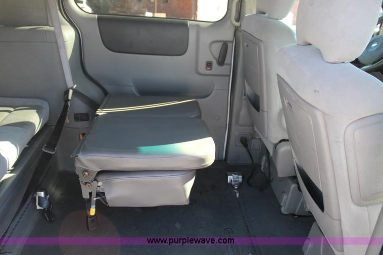 image for item J4284 2007 Chevrolet Uplander van